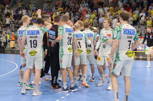 24 05 2026, xtgx, Handball, Daikin HBL, Rhein Neckar Löwen SC Magdeburg v l Magdeburg Cheering about the victory, cheering after the end of the game Mannheim