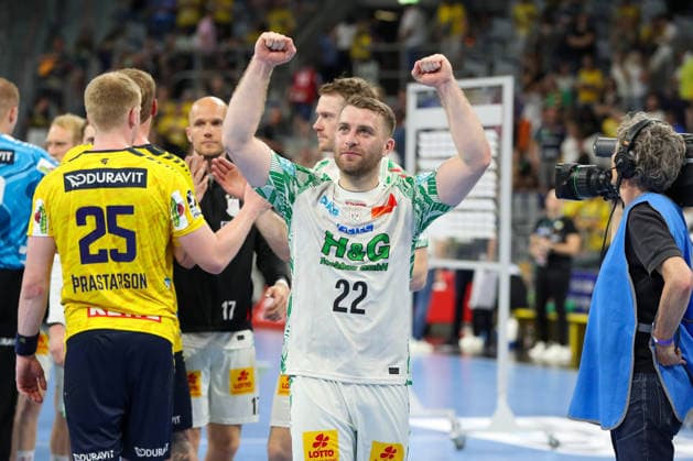 24 05 2026, xgox, Handball Daikin HBL Rhein Neckar Löwen SC Magdeburg emspor, v l Lukas Mertens Magdeburg, 22 Cheering about the victory, cheering after the end of the game Mannheim