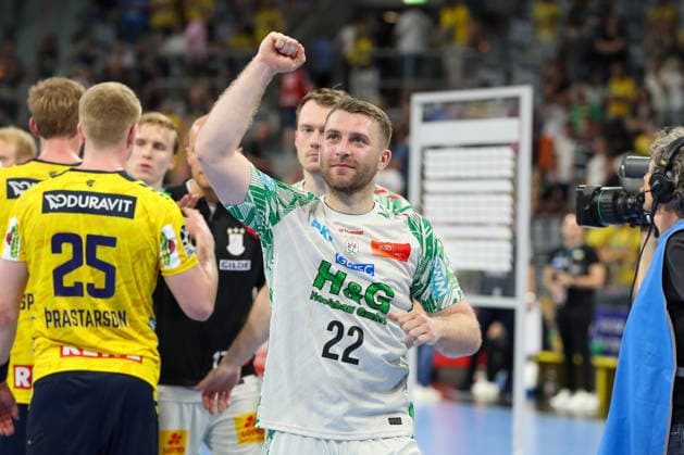 24 05 2026, xgox, Handball Daikin HBL Rhein Neckar Löwen SC Magdeburg emspor, v l Lukas Mertens Magdeburg, 22 Cheering about the victory, cheering after the end of the game Mannheim
