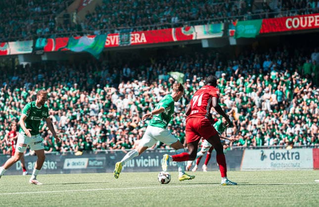 BERN, SWITZERLAND - MAI 24 : Lukas Daschner of FC St.Gallen and Breston Malula of Stade Lausanne-Ouchy in action during the final Switzerland Cup match between FC Stade Lausanne-Ouchy v FC St-Gallen at Stadion Wankdorf Bern on Mai 24th, 2026 in Bern, Switzerland (Photo by Lara Tissières Press Photo)  Copyright: xLaraxTissièresx xSPPx Sportspressphoto_153955
