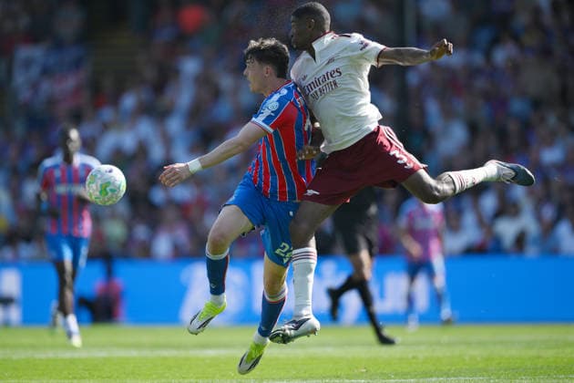 Crystal Palace v Arsenal Premier League Crystal Palace s Jorgen Strand Larsen (left) and Arsenal s Cristian Mosquera battle for the ball during the Premier League match at Selhurst Park, London 24 05 2026 UK Newspapers OUT Copyright: xDanielxHamburyx FIL-23470-0060