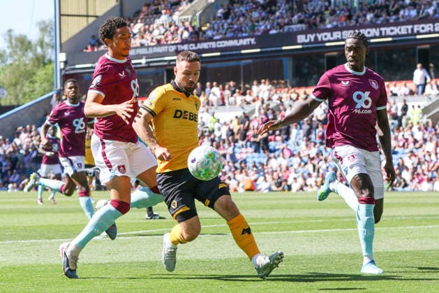 BURNLEY, ENGLAND - MAY 24: Adam Armstrong of Wolverhampton Wanderers controls the ball during the Premier League match between Burnley and Wolverhampton Wanderers at Turf Moor on May 24, 2026 in Burnley, England.  Copyright: xSeanxChandlerx xSPPx Sportspressphoto_153962