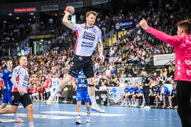 Emil Jakobsen SG Flensburg Handewitt, 31 vs Mateusz Kornecki TVB Stuttgart, 01 GER, TVB Stuttgart SG Flensburg Handewitt, DAIKIN HBL, Handball, Bundesliga, Matchday 32, Season 2025 2026, 24 05 2026 GER, TVB Stuttgart SG Flensburg Handewitt, DAIKIN HBL, Handball, Bundesliga, Matchday 32, Season 2025 2026, 24 05 2026 Stuttgart Copyright: xSandyxDinkelackerx EP_SDR
