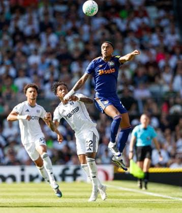 Kevin of Fulham jumps for the ball with Joe Willock of Newcastle United Fulham v Newcastle United, Premier League, Football, Craven Cottage, London, UK - 24 May 2026London Craven Cottage United Kingdom EDITORIAL USE ONLY No use with unauthorised audio, video, data, fixture lists, club league logos or live services. Online in-match use limited to 120 images, no video emulation. No use in betting, games or single club league player publications.  Copyright: xMattxImpey Shutterstockx 16889842ct
