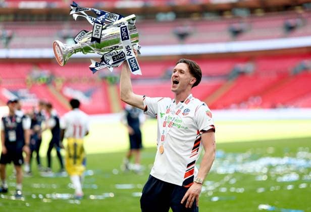 Eoin Toal of Bolton Wanderers celebrates after winning the Sky Bet EFL League One Play-off Final and promotion to the Sky Bet EFL Championship Bolton Wanderers v Stockport County, EFL Sky Bet League One, Play-Off Final, Football, Wembley Stadium, London, UK - 24 May 2026London Wembley Stadium United Kingdom EDITORIAL USE ONLY No use with unauthorised audio, video, data, fixture lists, club league logos or live services. Online in-match use limited to 120 images, no video emulation. No use in betting, games or single club league player publications.  Copyright: xSimonxDael Shutterstockx 16889811ig