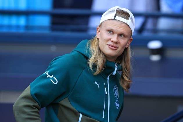 24th May 2026; Etihad Stadium, Manchester, Lancashire, England; Premier League Football, Manchester City versus Aston Villa; Erling Haaland of Manchester City takes his seat in the dugout DavidxBlunsden