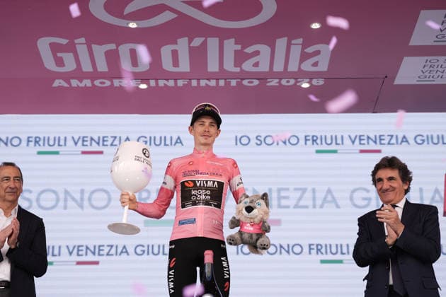 Mayor of Milan Giuseppe Sala, The pink jersey Jonas Vingegaard (Team Visma Lease a Bike) and Urbano Cairo celebrate on the podium after the Stage 15 of the Giro d™Italia, from Voghera to Milano, Italy, Sunday, May 24, 2026.  Copyright: xMassimoxPaolone LaPressex
