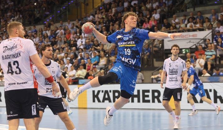 Stuttgart , Handball Daikin Bundesliga TVB Stuttgart vs SG Flensburg Handewitt , Max Heydecke TVB