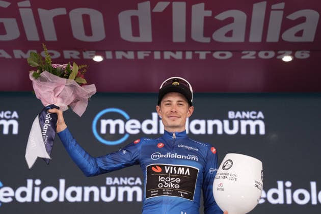 The blue jersey Jonas Vingegaard (Team Visma Lease a Bike) celebrate on the podium after the Stage 15 of the Giro d™Italia, from Voghera to Milano, Italy, Sunday, May 24, 2026.  Copyright: xMassimoxPaolone LaPressex
