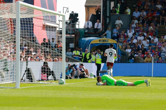 Premier League 2025 26 Crystal Palace v Arsenal Selhurst Park Stadium 24.05.2026 Gabriel Jesus of Arsenal scores 0-1 Premier League 2025 26 Crystal Palace v Arsenal Selhurst Park Stadium 24.05.2026 Photograph By Marc Aspland The Times  Copyright: xMarcxAsplandx NINTCHDBPICT001083594715