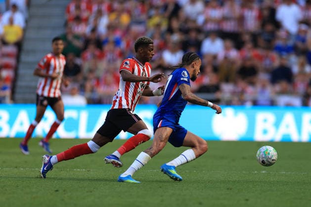 Sunderland v Chelsea Premier League Nilson Angulo of Sunderland (left) competes for the ball with Wesley Fofana of Chelsea during the Premier League match at the Stadium of Light, Sunderland 24 05 2026 UK Newspapers OUT Copyright: xFredxPalmerx FIL-23471-0066