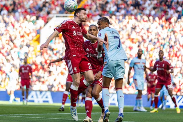 Football - FA Premier League - Liverpool FC v Brentford FC LIVERPOOL, ENGLAND - Sunday, May 24, 2026: Liverpool s Andy Robertson challenges for a header with Brentford s Kevin Schade (R) during the FA Premier League match between Liverpool FC and Brentford FC at Anfield. (Photo by David Rawcliffe Propaganda) LIVERPOOL Anfield MERSEYSIDE ENGLAND  Copyright: xDavidxRawcliffex P2026-05-24-Liverpool_Brentford-28