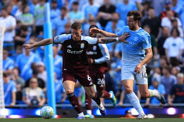 24th May 2026; Etihad Stadium, Manchester, Lancashire, England; Premier League Football, Manchester City versus Aston Villa; Ross Barkley of Aston Villa holds off a challenge from Nico Gonzales of Manchester City DavidxBlunsden