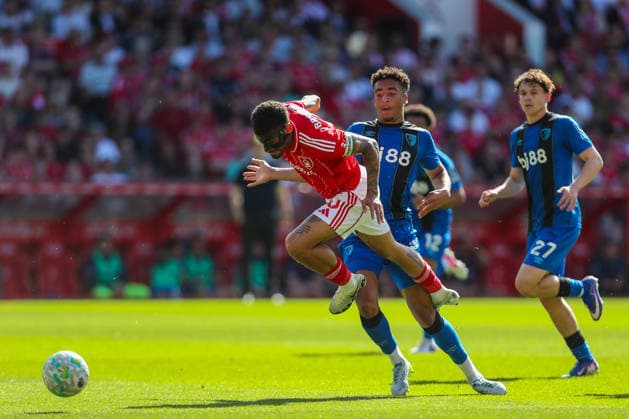 Nottingham Forest v AFC Bournemouth, Premier League Morgan Gibbs-White Of Nottingham Forest is fouled by James Hill Of AFC Bournemouth during the Nottingham Forest v AFC Bournemouth Premier League match at the City Ground, West Bridgford, England on 23 May 2026 Credit: Lee Keuneke Every Second Media Editorial use only. All images are copyright Every Second Media Limited. No images may be reproduced without prior permission. All rights reserved. Premier League and Football League images are subject to licensing agreements with Football DataCo Limited. see https: www.football-dataco.com Copyright: xIMAGO EveryxSecondxMediax ESM-2007-0069 LeexKeunekex xEveryxSecondxMediax