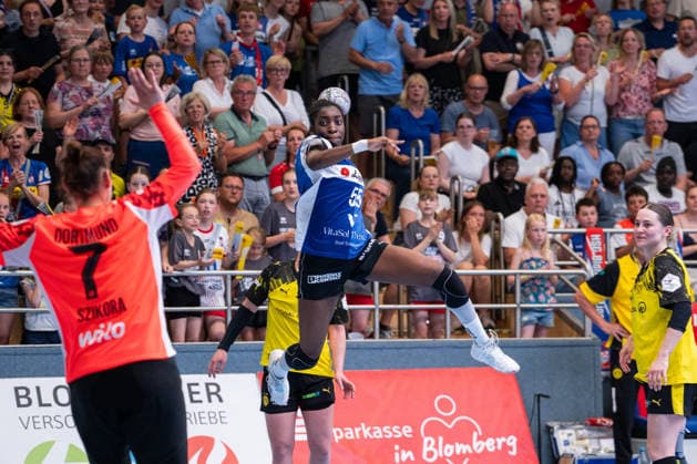 HSG Blomberg Lippe GER vs Borussia Dortmund GER Handball, 1 Handball Bundesliga Women, Final, Match 2, 24 5 2026, Season 2025 2026, Blomberg Farrelle Njinkeu HSG Blomberg Lippe, 55 in goal Blomberg Sporthalle an der Ulmenallee Germany