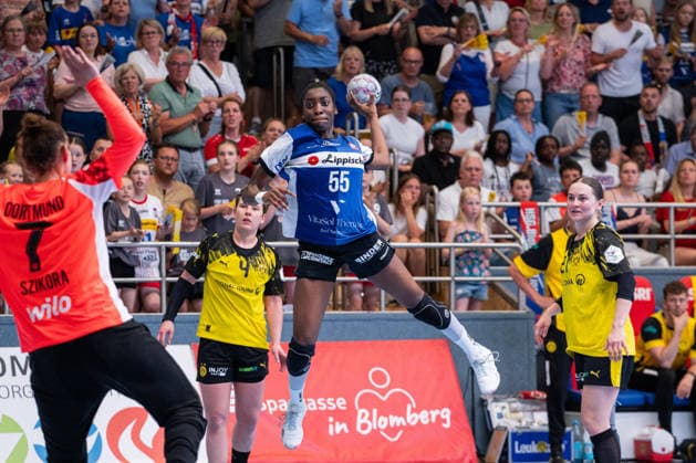 HSG Blomberg Lippe GER vs Borussia Dortmund GER Handball, 1 Handball Bundesliga Women, Final, Match 2, 24 5 2026, Season 2025 2026, Blomberg Farrelle Njinkeu HSG Blomberg Lippe, 55 in goal Blomberg Sporthalle an der Ulmenallee Germany