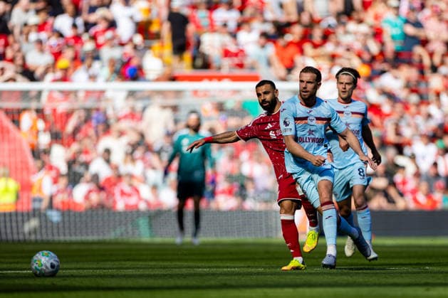 Football - FA Premier League - Liverpool FC v Brentford FC LIVERPOOL, ENGLAND - Sunday, May 24, 2026: Former Liverpool captain Brentford s Jordan Henderson during the FA Premier League match between Liverpool FC and Brentford FC at Anfield. (Photo by David Rawcliffe Propaganda) LIVERPOOL Anfield MERSEYSIDE ENGLAND  Copyright: xDavidxRawcliffex P2026-05-24-Liverpool_Brentford-51