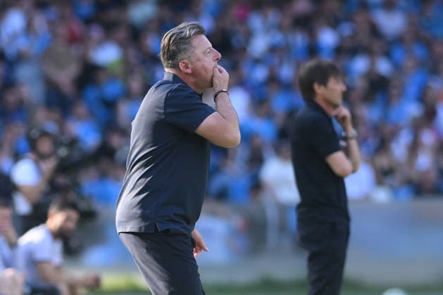Udinese s had coach Kosta Runjaic gestures during the Serie A soccer match between Napoli and Udinese at the Diego Armando Maradona Stadium in Naples, southern italy - Sunday , May 24, 2026. - Soccer .  Copyright: xAlessandroxGarofalo LaPressex