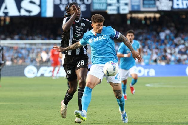 Oumar Solet of Udinese Calcio and Giovanni Di Lorenzo of SSC Napoli compete for the ball during the Serie A 2025 2026 football match between SSC Napoli and Udinese Calcio at Diego Armando Maradona stadium in Naples (Italy), May 24, 2026. cesarexpurini