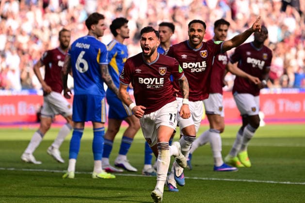 West Ham United v Leeds United, Premier League West Ham United forward Valentin Castellanos (11)celebrates his team s first goal during the Premier League match between West Ham United and Leeds United at the London Stadium, London, UK, on 24 May 2026. London London Stadium UK Editorial use only DataCo restrictions apply See www.football-dataco.com , Copyright: xPaulxBockingx PSI-24301-0050