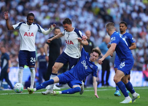 24th May 2026; Tottenham Hotspur Stadium, London, England; Premier League Football, Tottenham Hotspur versus Everton; James Garner of Everton tackles Joao Palhinha of Tottenham Hotspur JPxFletcher