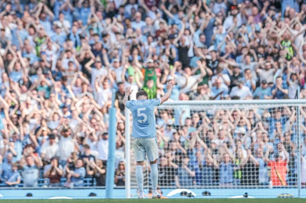 Premier League: Manchester City vs Aston Villa John Stones of Manchester City leaves the field of play to a standing ovation as fans sing, ˜Jonny Stones™ during the Premier League match Manchester City vs Aston Villa at Etihad Stadium, Manchester, United Kingdom on 24 May 2026 (Photo by Mark Cosgrove News Images) Manchester Etihad Stadium Greater Manchester United, ManU Kingdom Copyright: xMarkxCosgrove NewsxImagesx