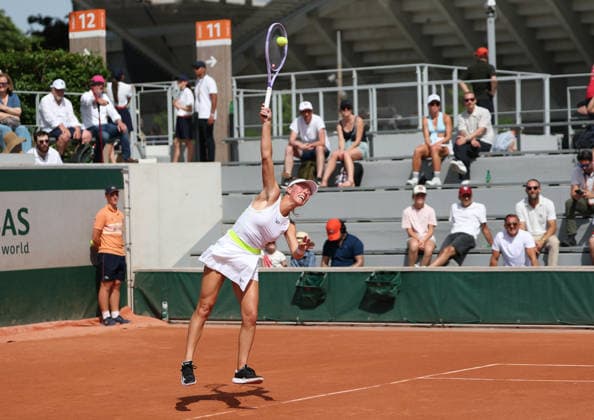 May 24, 2026, Paris, Ile De France, Francja: MAGDALENA FRECH of Poland during the match against G. Ruse of Belgium in the first round of tennis tournament Roland Garros, Paris, France. Paris Francja - ZUMAc278 20260524_zsp_c278_051 Copyright: xMarcinxCholewinskix