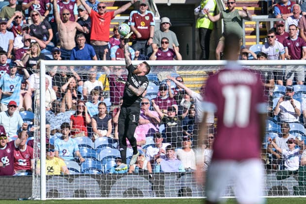 24th May 2026; Turf Moor, Burnley, Lancashire, England; Premier League Football, Burnley versus Wolverhampton Wanderers; Jose Sa of Wolverhampton Wanderers pushes the ball away from the goal LeexDurkin