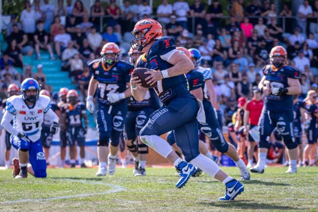 Broghean Mcgovern (ifm Razorbacks Ravensburg, 17 Quarter Back) ifm Razorbacks Ravensburg vs Allgäu Comets, American Football, German Football League, Week 3, 2026, 24.05.2026, Weingarten TeleData Stadion am Lindenhof Baden Württemberg Germany Copyright: xFootxBowl SebastianxJustx