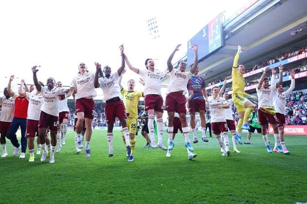 Declan Rice of Arsenal celebrates with team-mates after the match Crystal Palace v Arsenal, Premier League, Football, Selhurst Park, London, UK - 24 May 2026London Selhurst Park United Kingdom EDITORIAL USE ONLY No use with unauthorised audio, video, data, fixture lists, club league logos or live services. Online in-match use limited to 120 images, no video emulation. No use in betting, games or single club league player publications.  Copyright: xMichaelxZemanek Shutterstockx 16889837bd