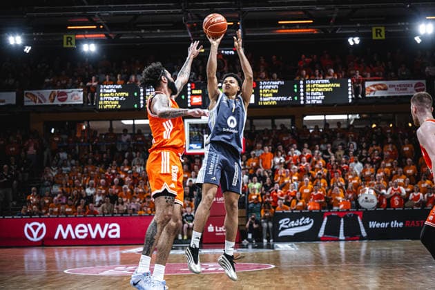 1 Basketball Bundesliga, easyCredit BBL, Season 2025 2026, Men, Playoffs, Quarterfinals, Game 4, 24 05 2026, RASTA Vechta ALBA Berlin Jack Kayil 7 ALBA BERLIN at Jumpshot Vechta RASTA Dome Lower Saxony Germany