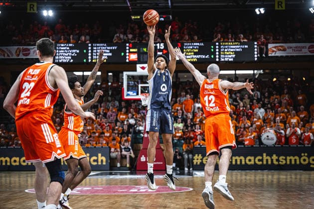 1 Basketball Bundesliga, easyCredit BBL, Season 2025 2026, Men, Playoffs, Quarterfinals, Game 4, 24 05 2026, RASTA Vechta ALBA Berlin Jack Kayil 7 ALBA BERLIN at Jumpshot Vechta RASTA Dome Lower Saxony Germany