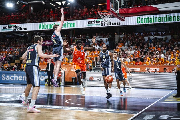 1 Basketball Bundesliga, easyCredit BBL, Season 2025 2026, Men, Playoffs, Quarterfinals, Game 4, 24 05 2026, RASTA Vechta ALBA Berlin TJ Bamba 5 RASTA Vechta in action Vechta RASTA Dome Lower Saxony Germany