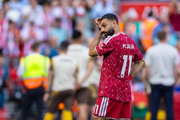 Football - FA Premier League - Liverpool FC v Brentford FC LIVERPOOL, ENGLAND - Sunday, May 24, 2026: Liverpool s Mohamed Salah is emotional as he waves goodbye to Anfield for the final time after the FA Premier League match between Liverpool FC and Brentford FC at Anfield. The game ended 1-1. (Photo by David Rawcliffe Propaganda) LIVERPOOL Anfield MERSEYSIDE ENGLAND  Copyright: xDavidxRawcliffex P2026-05-24-Liverpool_Brentford-113