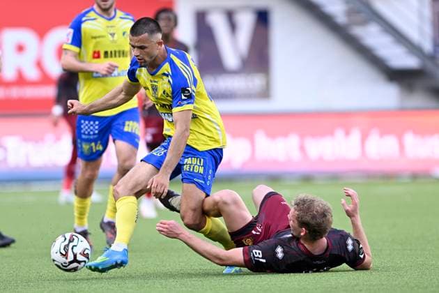 Sint-Truidense VV v KV Mechelen - Jupiler Pro League Champions Play-Off SINT-TRUIDEN, BELGIUM - MAY 24 : Musliu Visar defender of Sint-Truidense VV and Boersma Bouke forward of KV Mechelen during the Jupiler Pro League Champions Play-Off match between Sint-Truidense VV and KV Mechelen on May 24, 2026 in Sint-Truiden, Belgium, 24 05 2026 Sint-Truiden Belgium  Copyright: xDhax