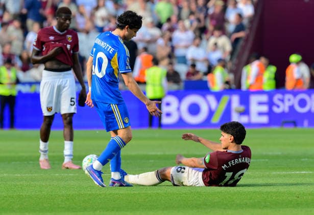 West Ham United v Leeds United, London, UK - 24 May 2026 Mateus Fernandes of West Ham United shows his disapointment after being relegated to the Championship after finishing below Tottenham Hotspur in the relagation battle during the Premier League match between West Ham United and Leeds United at The London Stadium, London on 24 May 2026. ( London The London Stadium London England Copyright: xAlanxStanford PPAUKx PPA-277327