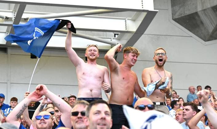 Brighton fans celebrate getting into the UEFA Conference League despite losing against Manchester United, ManU in the Premier League match between Brighton and Hove Albion and Manchester United at the American Express Stadium , Brighton , UK - 24th May 2026 Brighton & Hove Albion vs Manchester United Premier League Football, Amex Stadium, Sussex, United Kingdom - 24 May 2026Brighton Amex Stadium Sussex United Kingdom EDITORIAL USE ONLY No use with unauthorised audio, video, data, fixture lists, club league logos or live services. Online in-match use limited to 120 images, no video emulation. No use in betting, games or single club league player publications. . No mer  Copyright: xSimonxDack TPI Shutterstockx 16895822an
