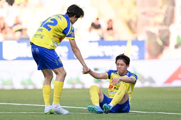 Sint-Truidense VV v KV Mechelen - Jupiler Pro League Champions Play-Off SINT-TRUIDEN, BELGIUM - MAY 24 : Goto Keisuke forward of Sint-Truidense VV and Yamamoto Rihito midfielder of Sint-Truidense VV during the Jupiler Pro League Champions Play-Off match between Sint-Truidense VV and KV Mechelen on May 24, 2026 in Sint-Truiden, Belgium, 24 05 2026 Sint-Truiden Belgium  Copyright: xDhax