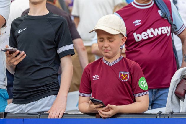 West Ham United v Leeds United, Premier League, Football, London Stadium, London, UK - 24 May 2026 A young West Ham United is looks devastated as West Ham are relegated to the Championship for the first time since May 2011. London London Stadium Stratford GBR, UK NEWSPAPERS OUT Copyright: xEllixBirchx