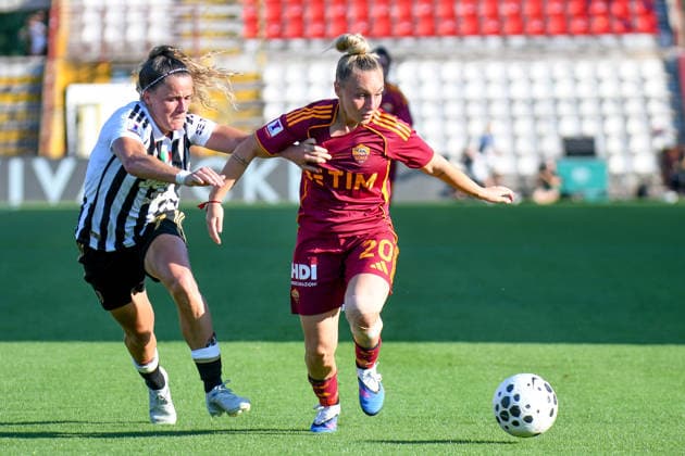 Giada Greggi (Roma) in action against Ana Capeta (Juventus) during the Women s Frecciarossa Italian Cup 2025 2026 final soccer match between Juventus and Roma at the Romeo Menti stadium in Vicenza, Italy - May 24, 2026 - - Soccer  Copyright: xEttorexGriffoni LaPressex