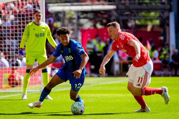 Premier League: Nottingham Forest v Bournemouth Tyler Adams of Bournemouth battles for the ball with Chris Wood of Nottingham Forest during the Premier League match Nottingham Forest vs Bournemouth at City Ground, Nottingham, United Kingdom on 24 May 2026 (Photo by Maynard Manyowa News Images) Nottingham City Ground Nottinghamshire United Kingdom Copyright: xMaynardxManyowa NewsxImagesx