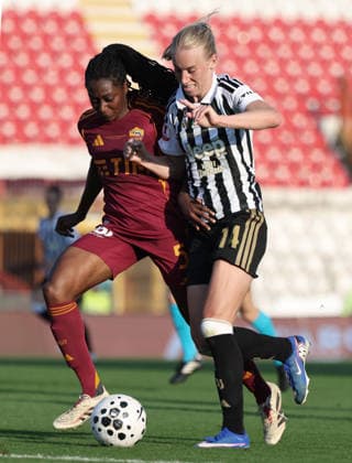 Vicenza 24 05 2026 - finale Coppa Italia femminile Juventus-Roma foto Image nella foto: Amalie Vangsgaard-Maya Antoine 