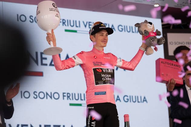 IPA85043980 - VINGEGAARD Jonas, TEAM VISMA LEASE A BIKE during the 15th stage of Giro d Italia 2026 in Milan, Italy, on may 24, 2026  Copyright: xSilviaxColombo IPAxSportx xx 85043980