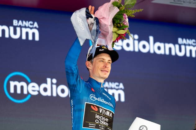 IPA85043985 - VINGEGAARD Jonas, TEAM VISMA LEASE A BIKE during the 15th stage of Giro d Italia 2026 in Milan, Italy, on may 24, 2026  Copyright: xSilviaxColombo IPAxSportx xx 85043985