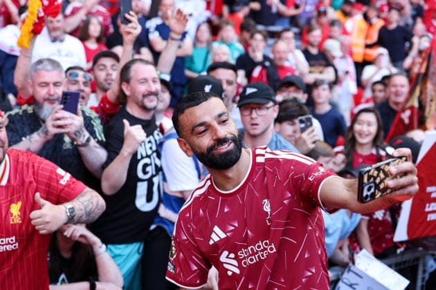 Liverpool s Mo Salah has a selfie with fans after the match Liverpool v Brentford, Premier League, Football, Anfield, Liverpool, UK - 24 May 2026Liverpool Anfield United Kingdom EDITORIAL USE ONLY No use with unauthorised audio, video, data, fixture lists, club league logos or live services. Online in-match use limited to 120 images, no video emulation. No use in betting, games or single club league player publications.  Copyright: xAlexxDodd Shutterstockx 16889846as