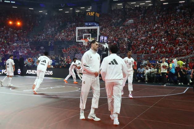 Olympiacos Piraeus v Real Madrid Euroleague Final Four Real Madrid warms up during the Euroleague match, Final Four, Final game between Olympiacos Piraeus v Real Madrid played at ATHENS Telekom Center Athens Stadium on May 24nd 2026 in Athens Greece Athens Greece Basketball Copyright: xAgenciaxLOFx