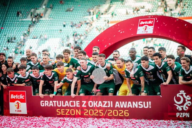 2026.05.24 Wroclaw Pilka nozna, Betclic 1.Liga sezon 2025 2026 Slask Wroclaw - Pogon Grodzisk Mazowiecki N z awans Slaska Wroclaw do ekstraklasy radosc feta patera Piotr Samiec Talar Foto Mateusz Porzucek PressFocus 2026.05.24 Wroclaw Football Polish Second division season 2025 2026 Slask Wroclaw - Pogon Grodzisk Mazowiecki awans Slaska Wroclaw do ekstraklasy radosc feta patera Piotr Samiec Talar Credit: Mateusz Porzucek PressFocus NEWSPIX.PL --- newspix.pl 