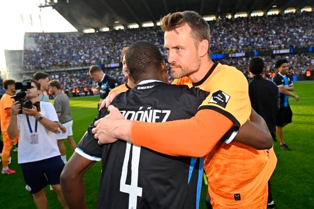 Club Brugge v KAA Gent - Jupiler Pro League Champions Play-Off BRUGGE, BELGIUM - MAY 24 : Mignolet Simon goalkeeper of Club Brugge after the game during the Jupiler Pro League Champions Play-Off match between Club Brugge and KAA Gent on May 24, 2026 in Brugge, Belgium, 24 05 2026 Brugge Belgium  Copyright: xTomasxSiskx