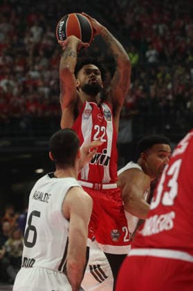 Olympiacos Piraeus v Real Madrid - EuroLeague Final ATHENS, GREECE - MAY 24: Tyler Dorsey (22) of Olympiacos Piraeus in action against Alberto Abalde (6) of Real Madrid during the men s EuroLeague final basketball match between Olympiacos Piraeus and Real Madrid at the Telekom Center in Athens, Greece, on May 24, 2026. Ayhan Mehmet Anadolu Athens Greece. Editorial use only. Please get in touch for any other usage.  Copyright: x2026xAnadoluxAyhanxMehmetx