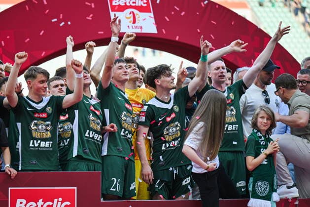 Wroclaw 24.05.2026. Pilka nozna Betclic 1 Liga sezon 2025 2026 kolejka 34 mecz: Slask Wroclaw - Pogon Grodzisk Mazowiecki --- Football Betclic 1 League season 2025 2026 round 34 match between Slask Wroclaw and Pogon Grodzisk Mazowiecki. Persons shown: Adam Ciucka Dorian Markowski Oskar Wojtczak Michal Rosiak Mariusz Malec Fot. Antoni Dec Arena Akcji NEWSPIX.PL --- newspix.pl 